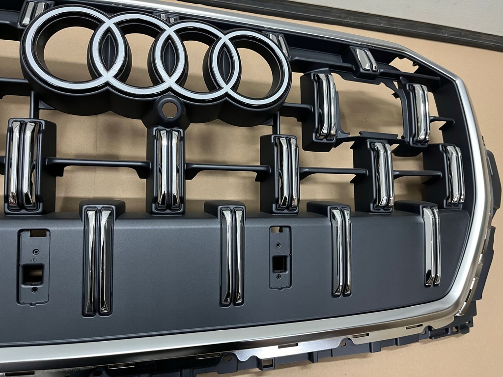 фото №8, Решітка радіатора audi q7 4m0 lift 2024 4m0853651be решітка радіатора бампера audi q7 ii lift