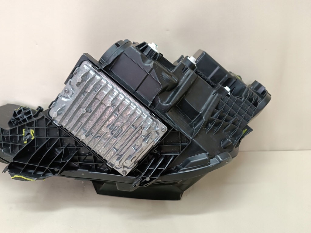 фото №13, Volvo ex30 фара лампа права передня 80000628 1ex2938