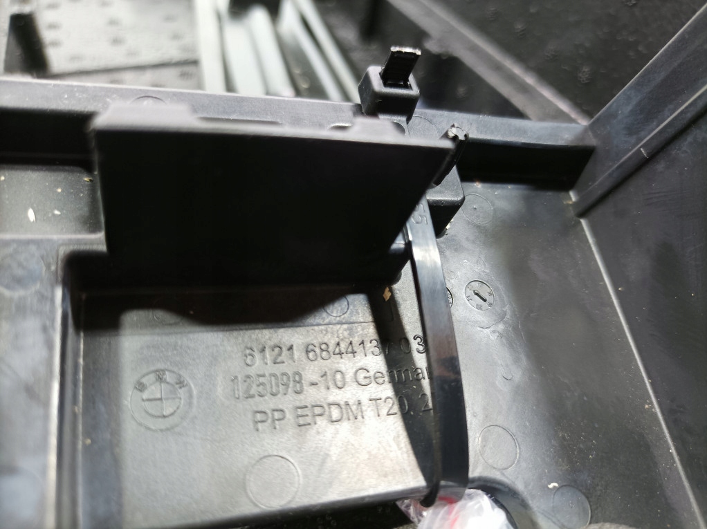 фото №6, Bmw 3 g80 основание кронштейн аккумулятор 9882597 699489