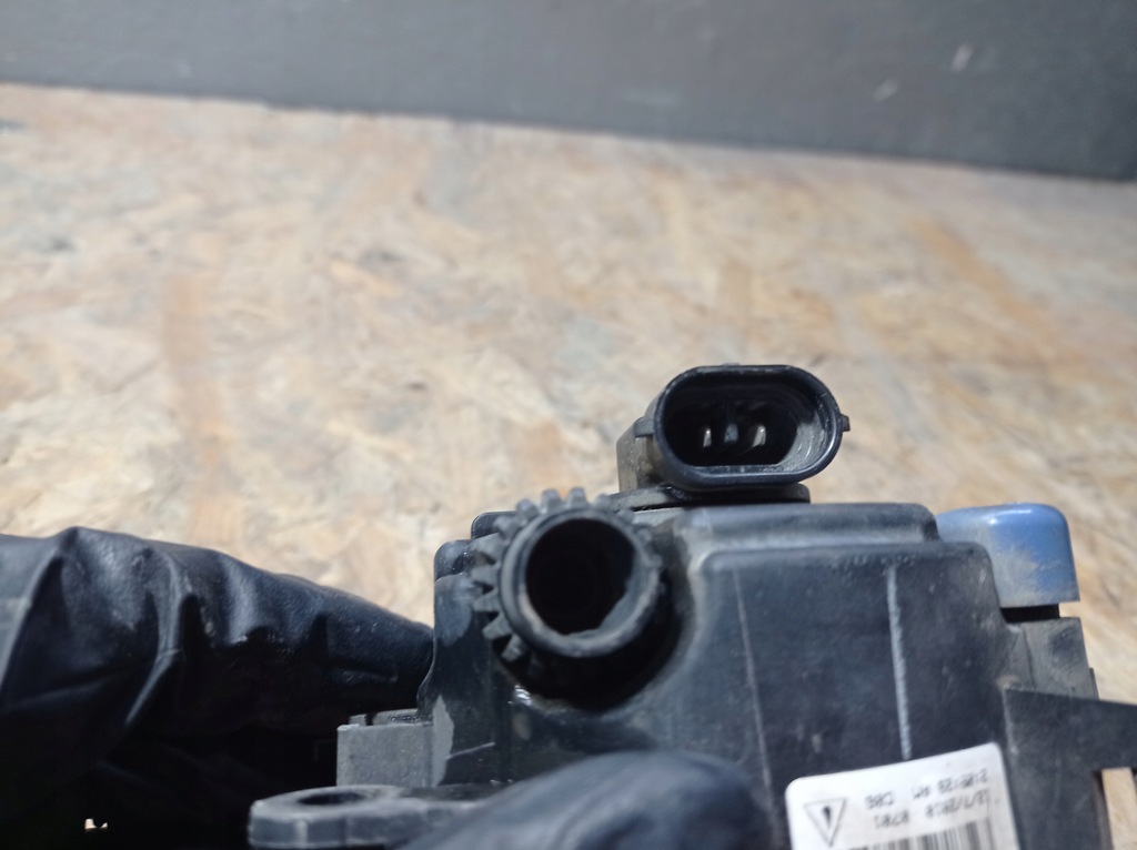 фото №4, Противотуманная фара правый renault megane iii 820007408