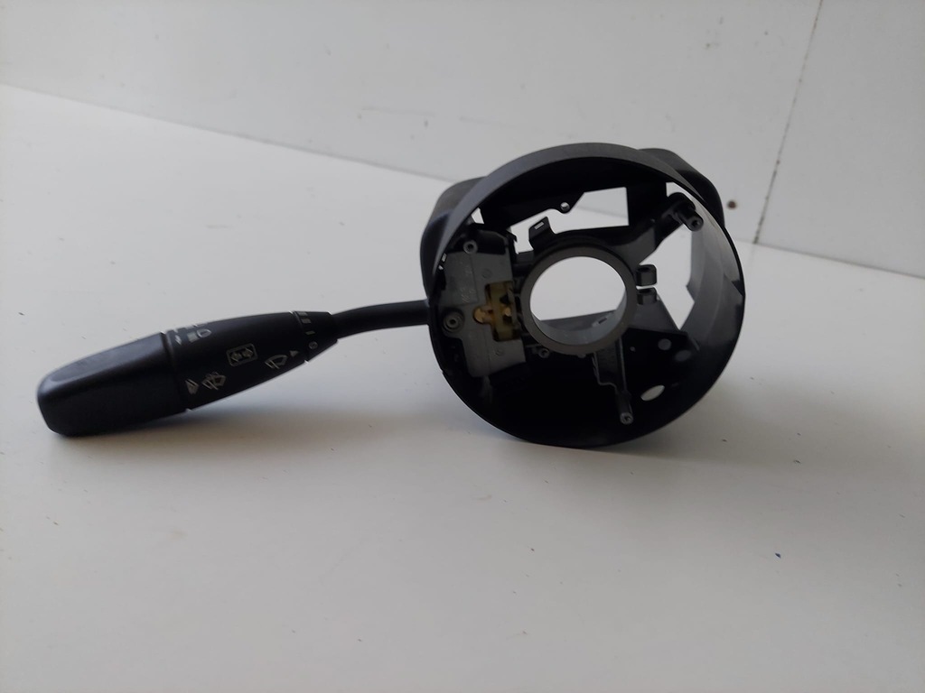 фото №1, Переключатель комбинированный поворотники mercedes-benz оригинальный номер 9065450310