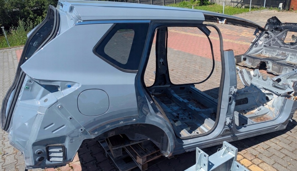 фото №1, Кузов крила правий задня чверть поріг блок двигуна nissan x-trial iv t33