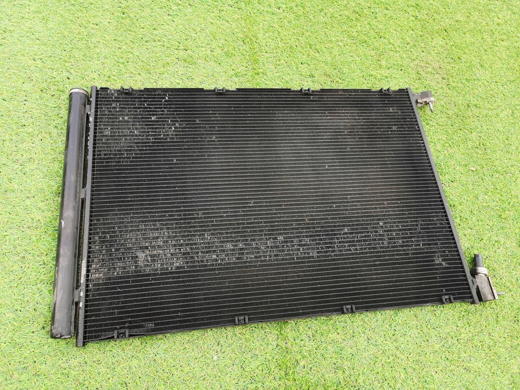 фото №1, Mercedes радиатор кондиционера a0995001854