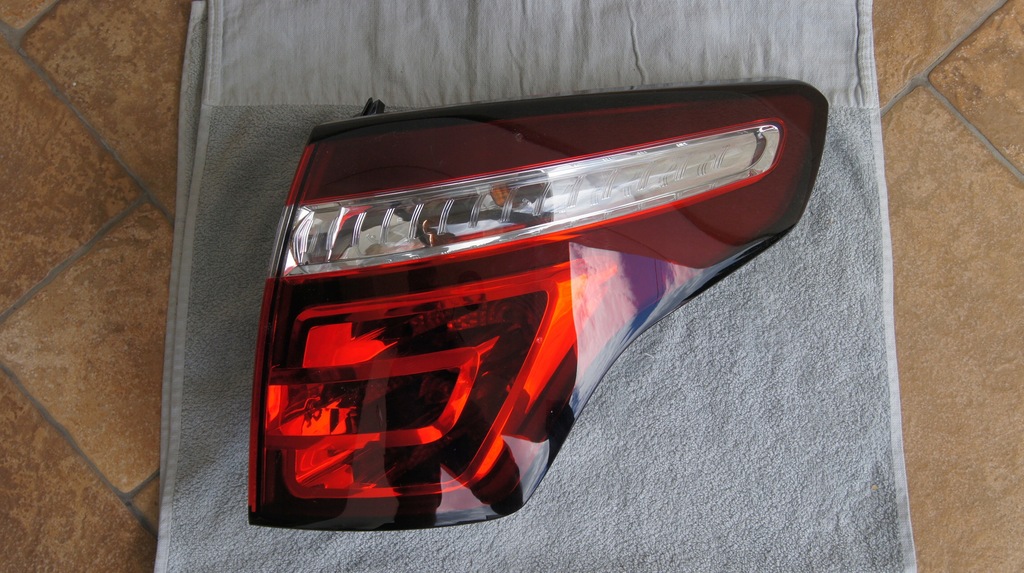 фото №1, Лампа c4 picasso права europa lift 2010--2013