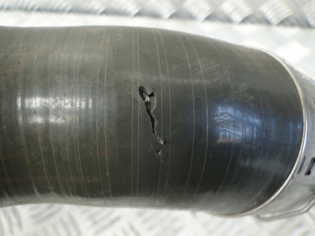 фото №4, Шланг труба интеркулер kia sportage v 1.6crdi 28266-2u301