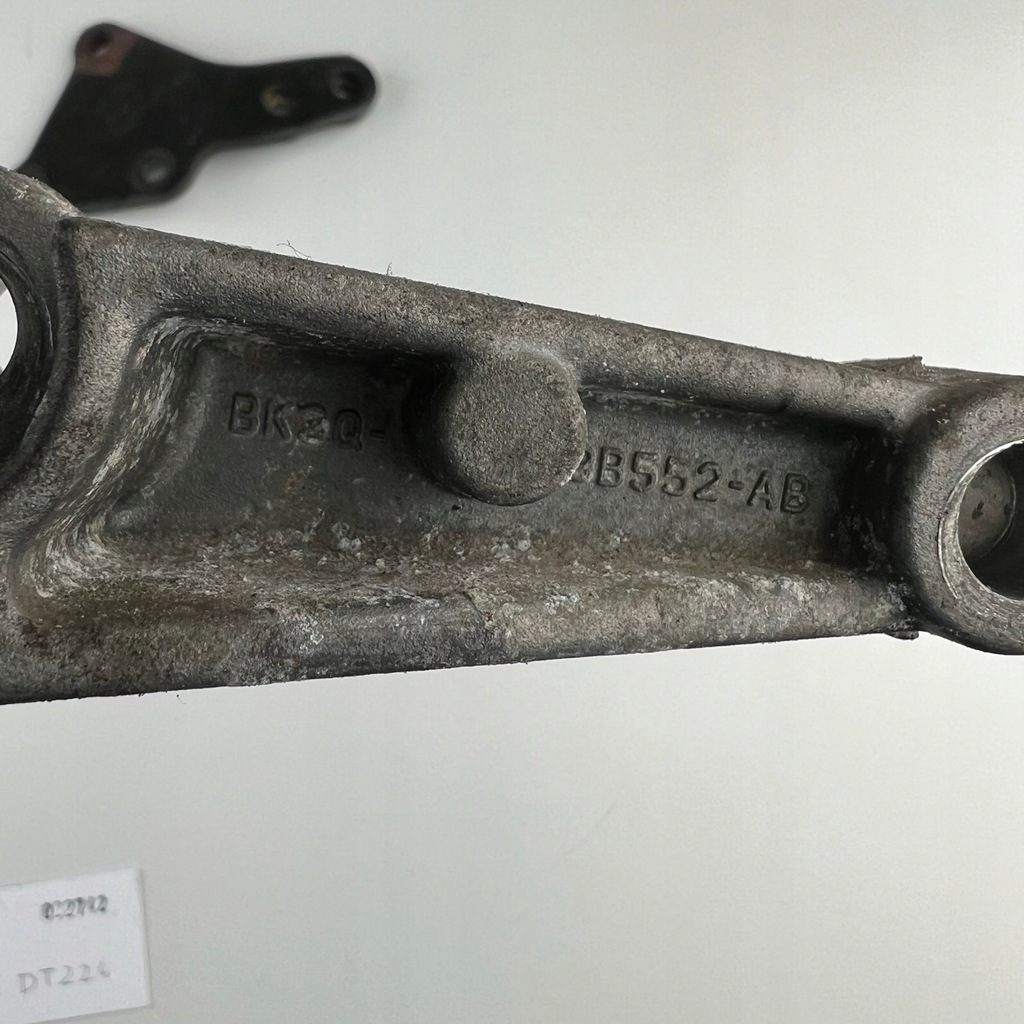 фото №7, Кронштейн кронштейн крепление land rover defender 2.2