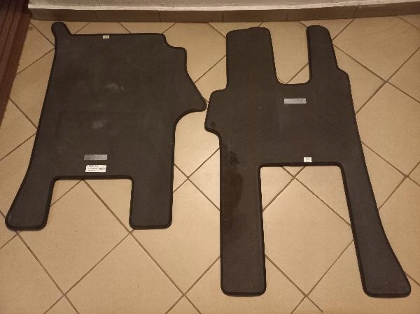 фото №6, Коврики велюровые mercedes mp4 actros