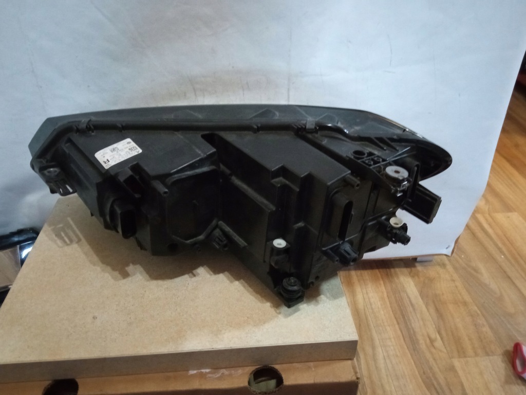 фото №2, Лампа перед vw touran 5tb led