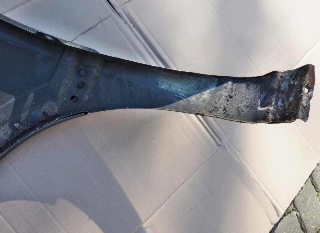 Opel zafira a крыло  правый  перед передний чёрный Цена