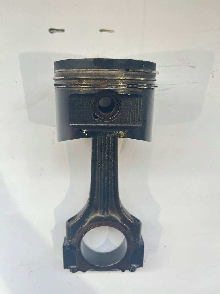 Поршень шатун кільця r129 300sl-2 w124 300e-24 300ce-24 300te-24 m104 Ціна