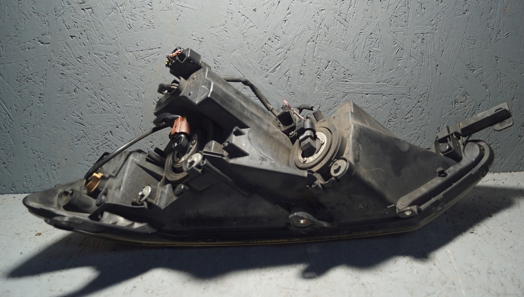 фото №8, Лампа правый перед mitsubishi outlander ii