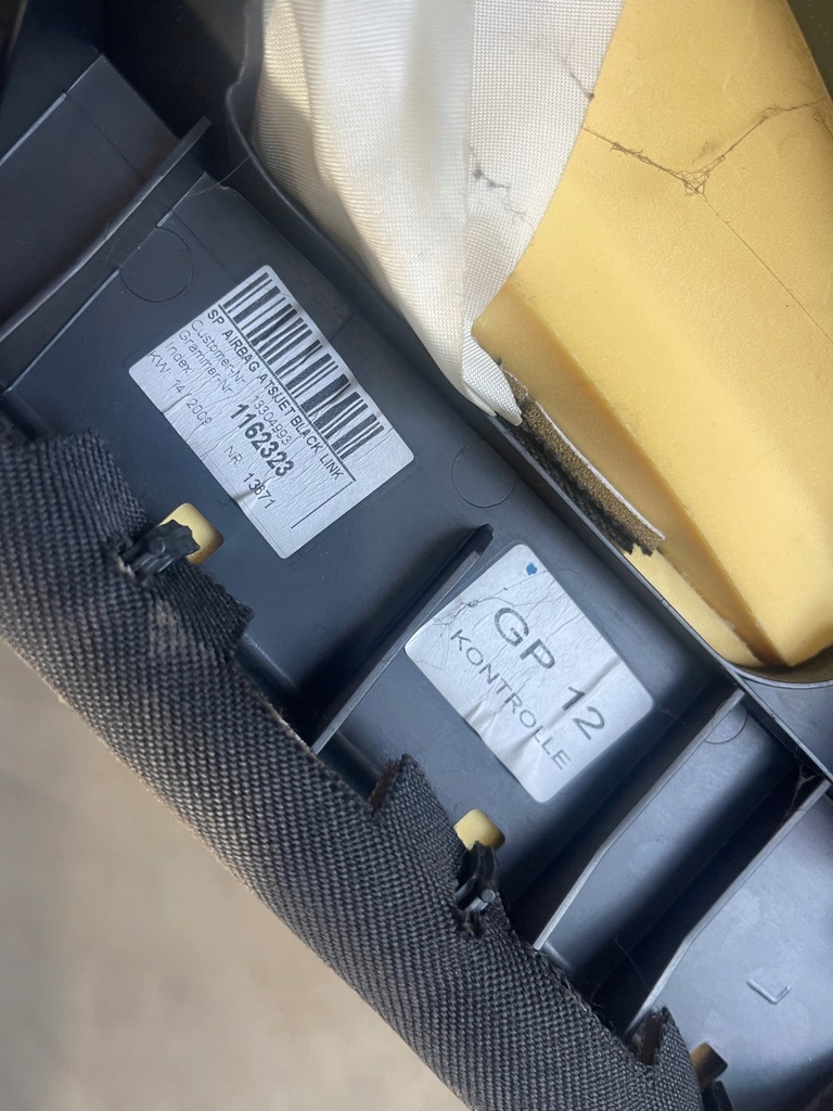 фото №4, Opel insignia a kombi подушка подушка безпеки сидіння задня