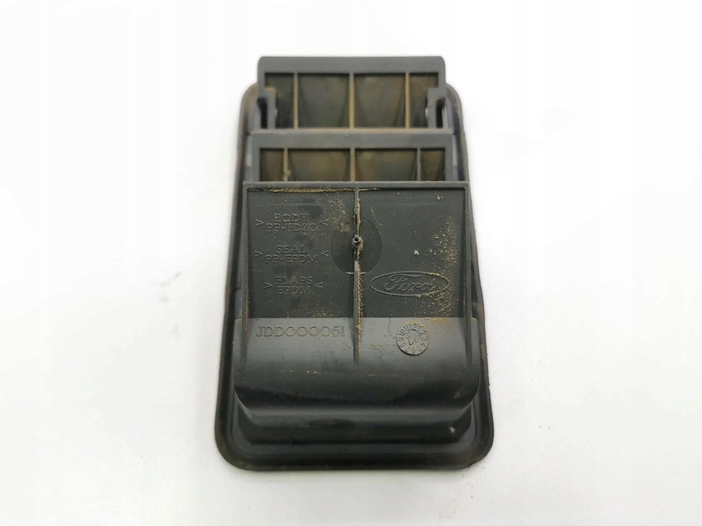 фото №5, Land rover range rover l320 2007 решітка вентиляційна pod бампером заднім