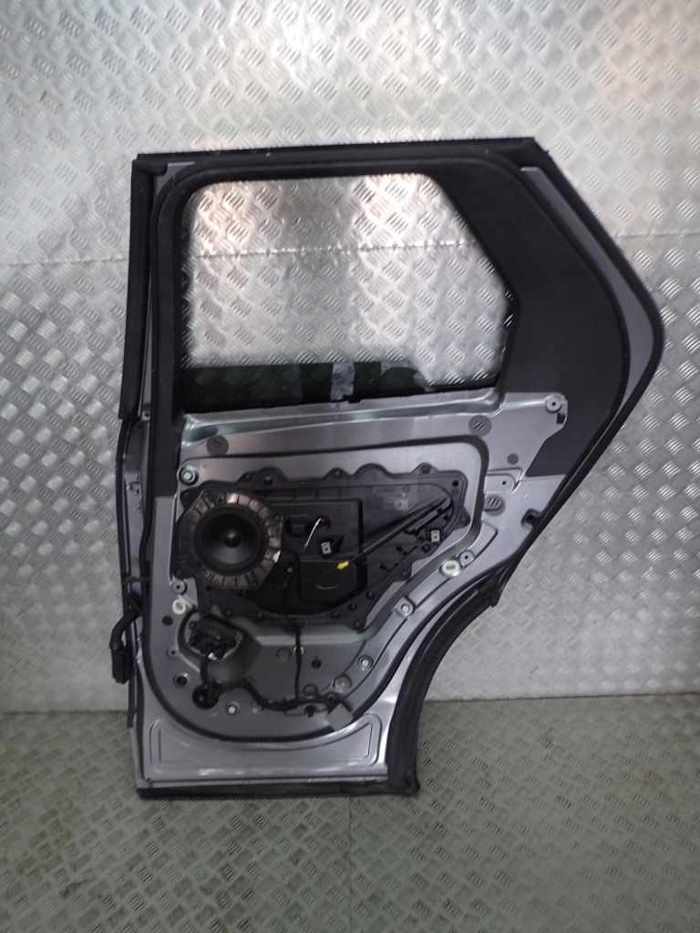 фото №10, Land rover discovery v l462 дверь задняя задние правое полный стекло n132