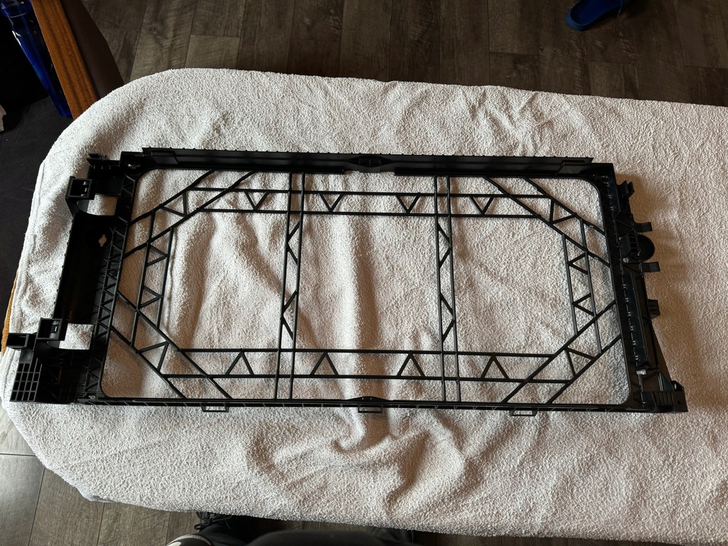 фото №4, Volvo xc40 ii polestar 2 корпус радіатора рамка nowa оригінальна