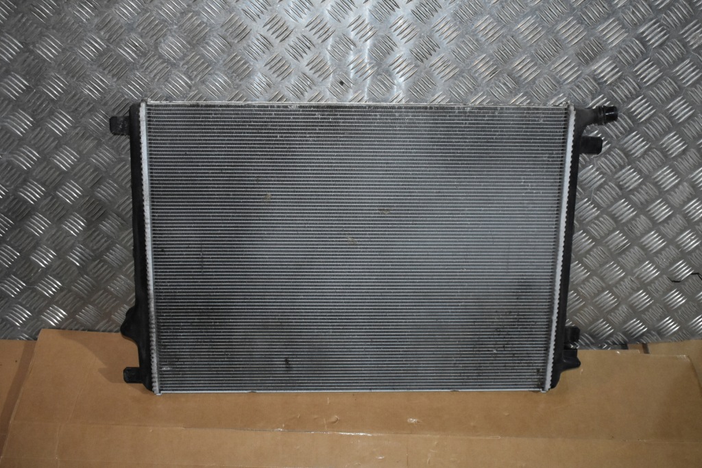 Купити Ідеальна радіатор води mercedes w206 1