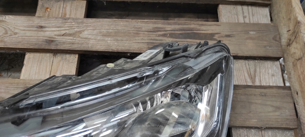 фото №6, Citroen berlingo iv лампа левая 9816824880 eu