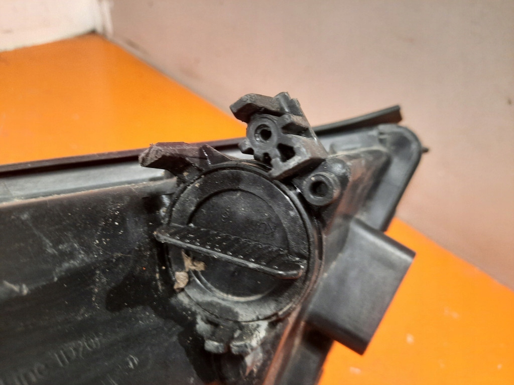 Hyundai tucson 3 рестайлинг  18-20 фара левая led фара левое  92101d7700 Оригинал