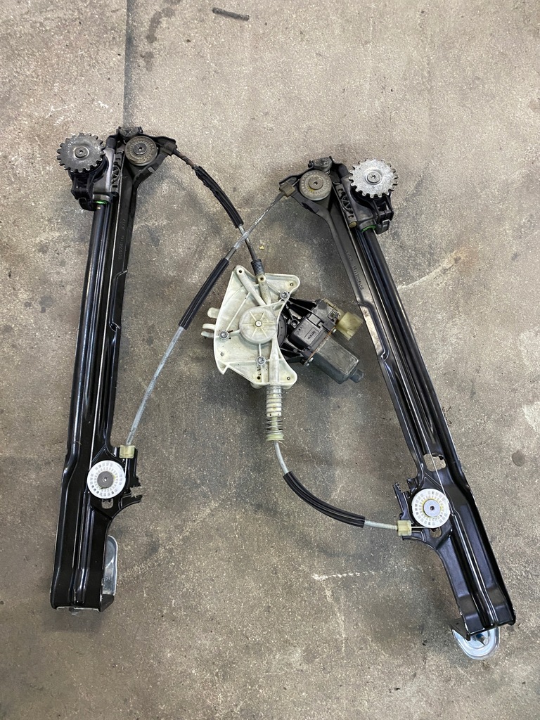 фото №6, Maserati levante підйомник скло 670104205 правий задня