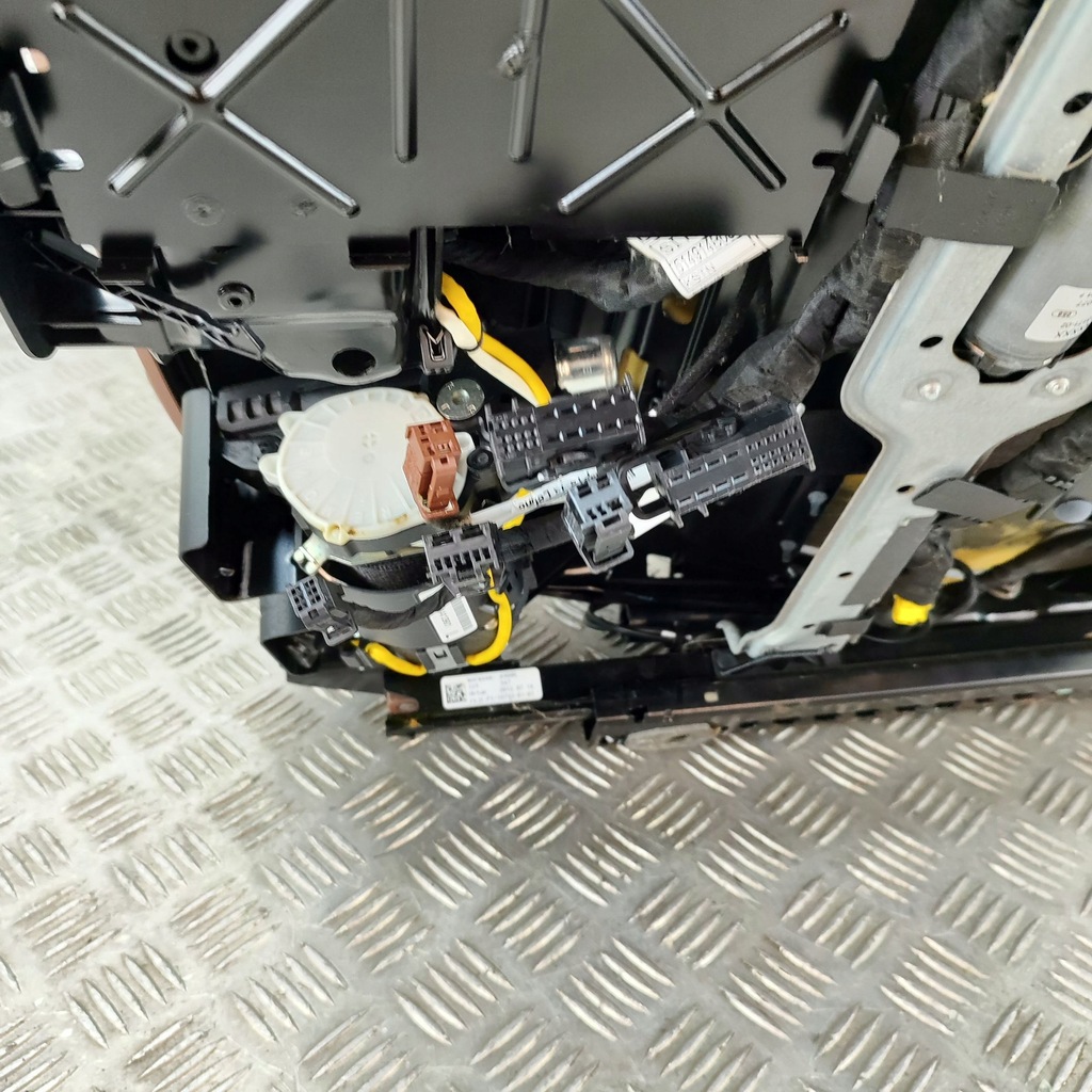 фото №6, Bmw 6 f12 f13 2012 левая сторона сиденье передний водителя