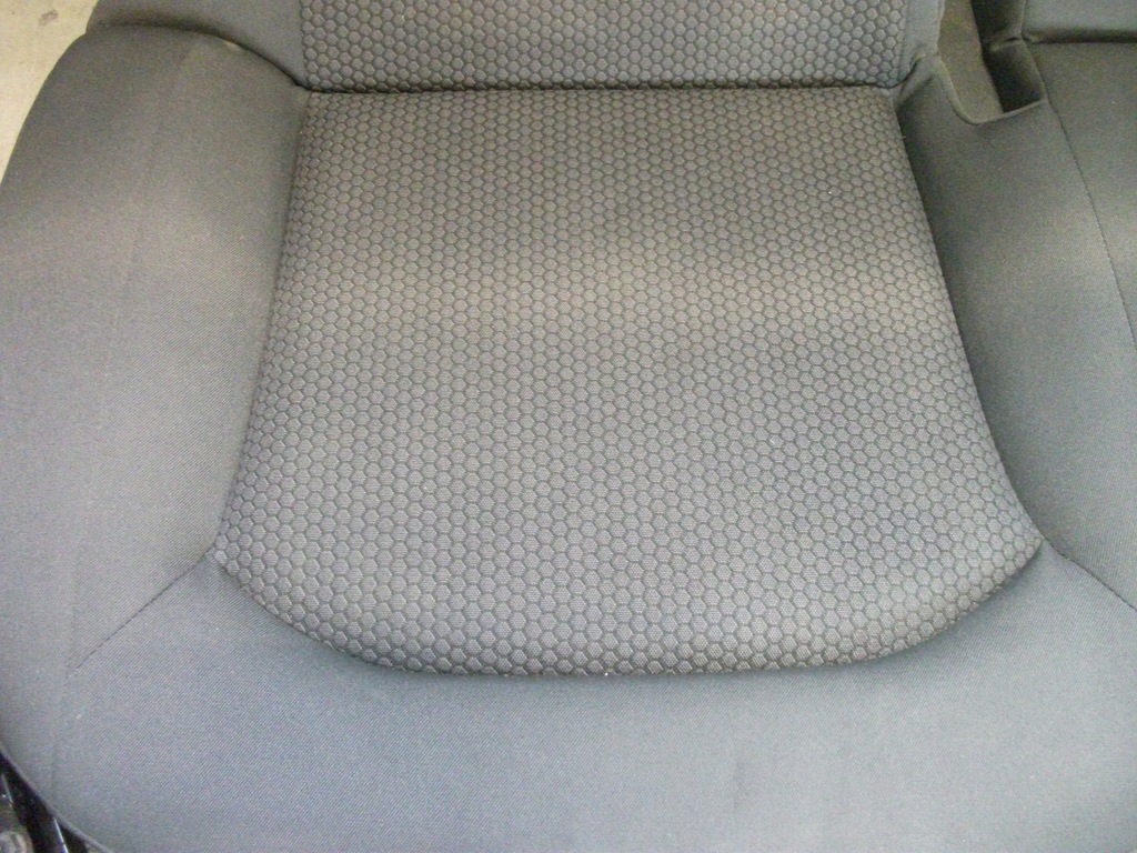 фото №8, Сиденья заднее сиденье обшивки audi a1 3d 8x салон середина