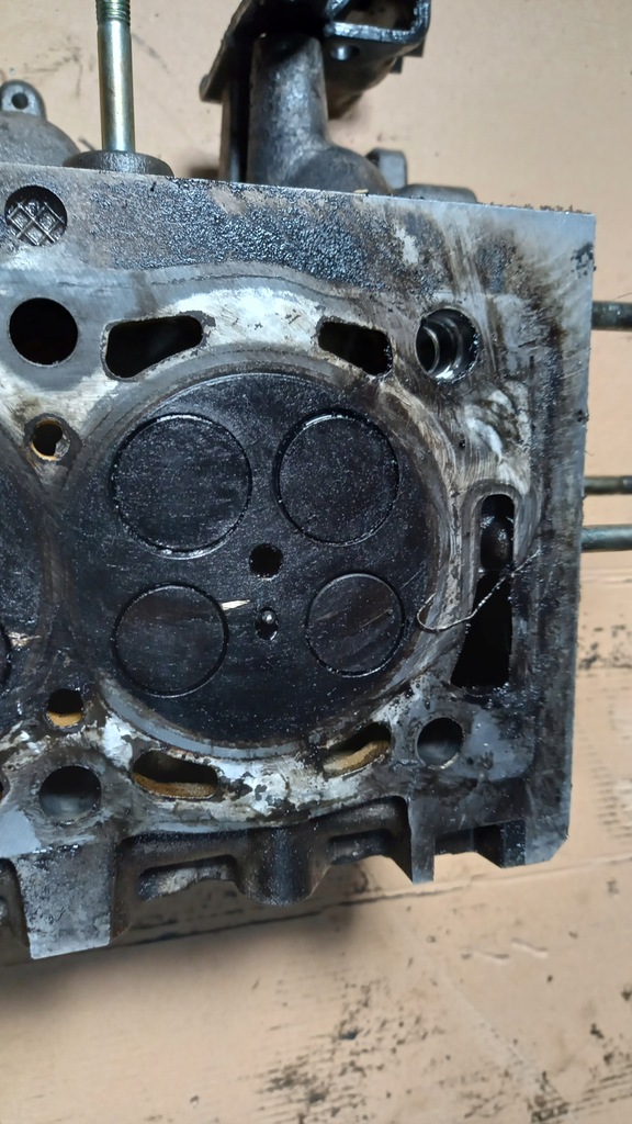 фото №10, Головка двигателя citroen c5 2.0d