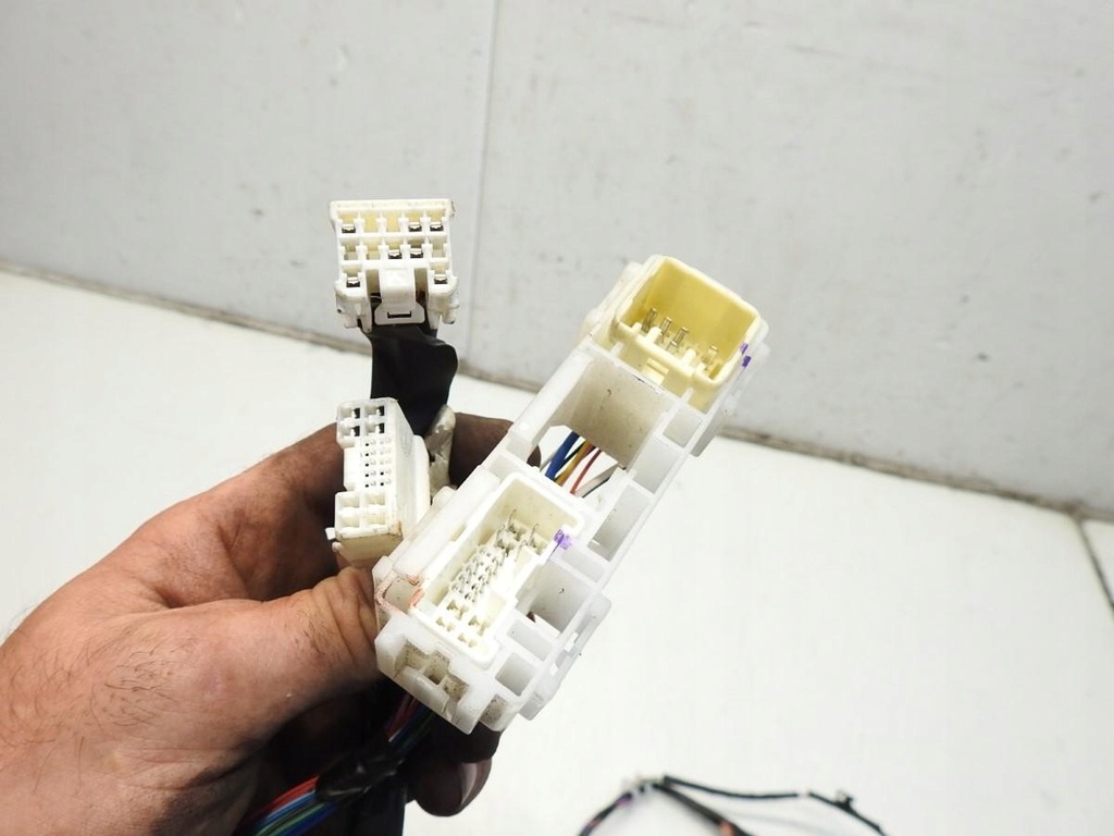 фото №10, Джгут електропроводка двері лівий перед toyota avensis iii t27