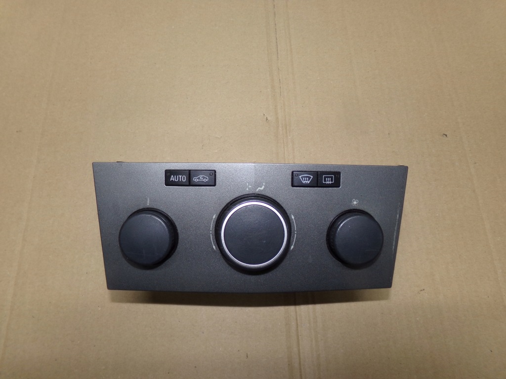 фото №1, Opel astra h панель кондиционера 13122963