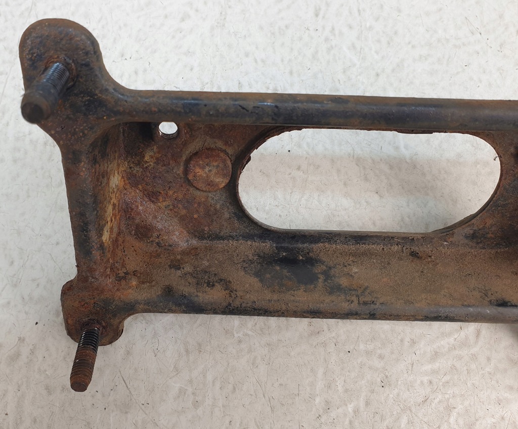 фото №5, Hyundai ix35 зона кронштейн балка права задня oryg