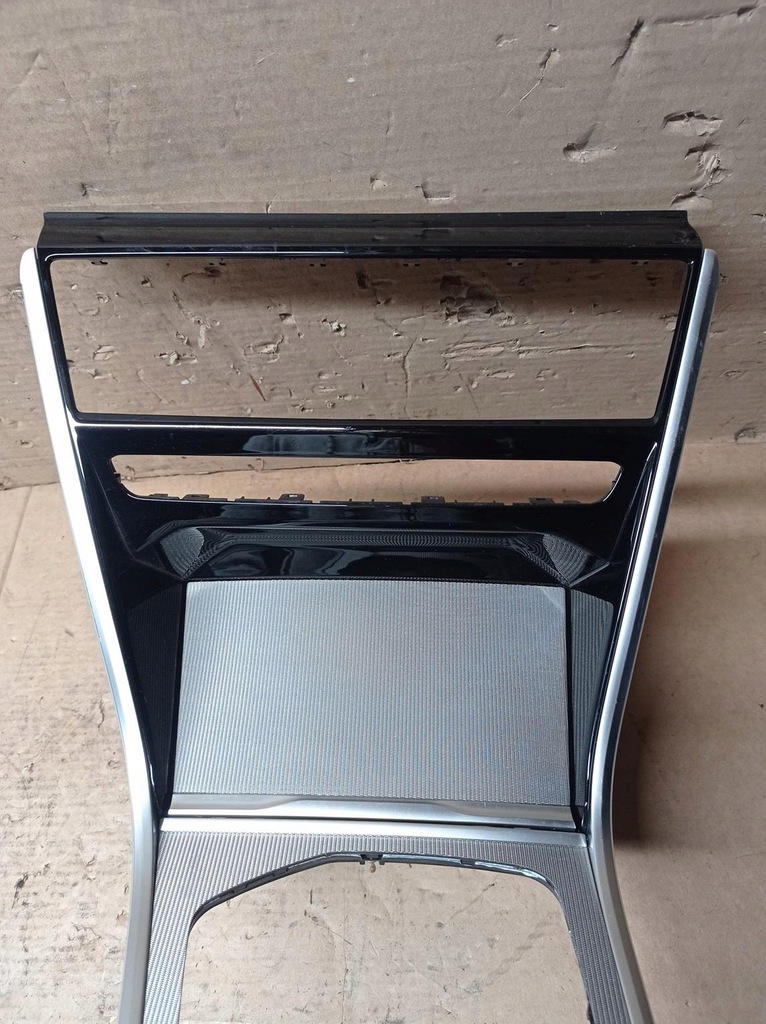 фото №6, Декор тунель бардачок bmw 8 g14 g15 g16