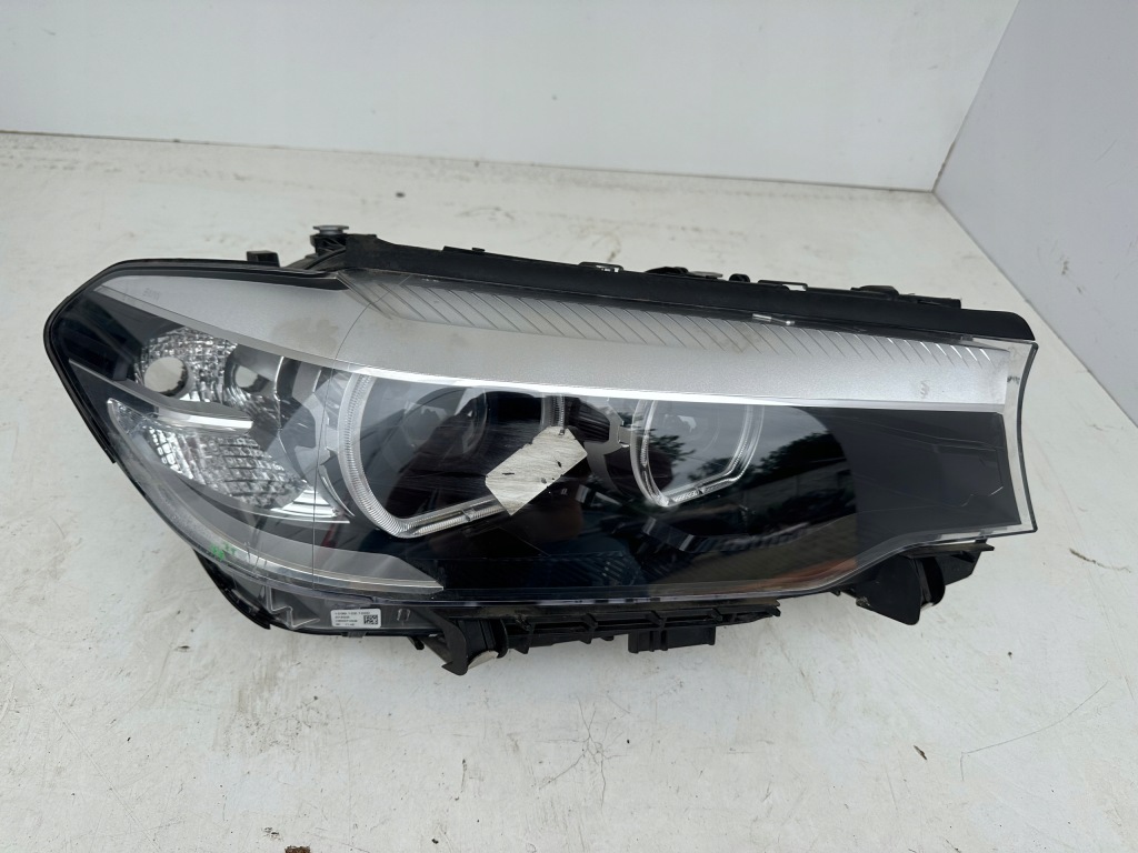 фото №1, Bmw 5 g30 g31 лампа правая адаптивный led 2017-2023