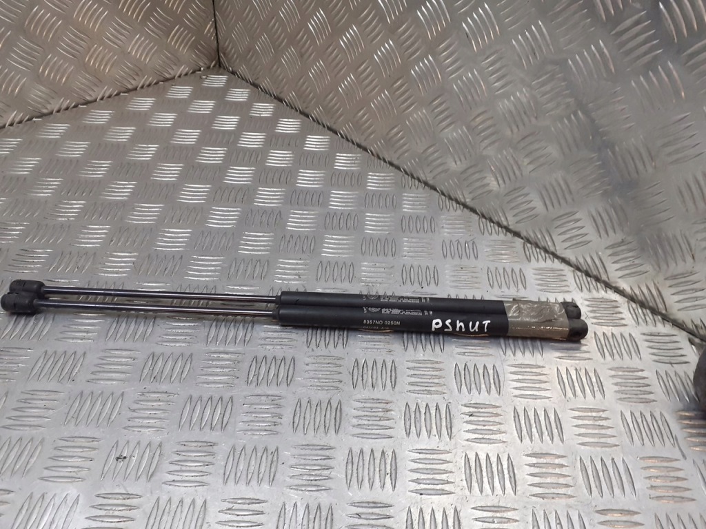 фото №1, Амортизатори капот перед fiat stilo 46784590