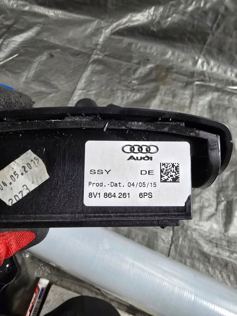 фото №11, Audi a3 8v панель середній 8v1864261