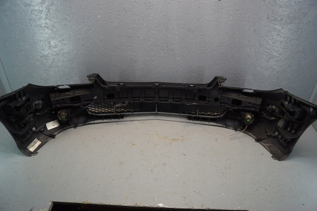 Бампер перед mercedes cls w219 Недорого