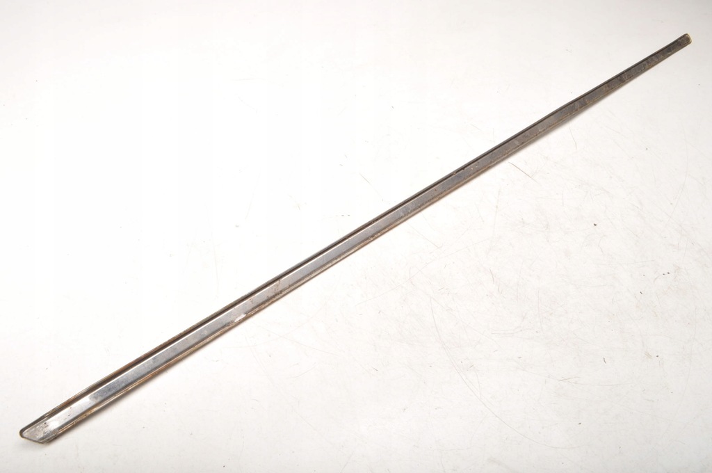 фото №8, Ford granada i gxl молдинг крила правий перед 73r