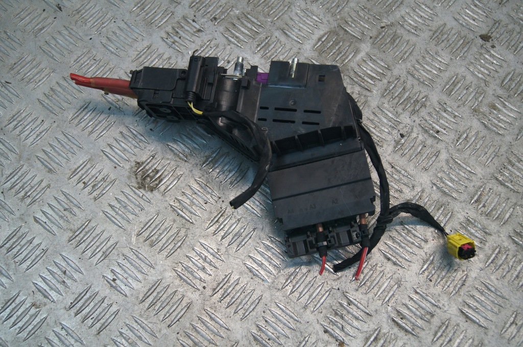 фото №1, Mercedes w166 ml350 клемма распределитель