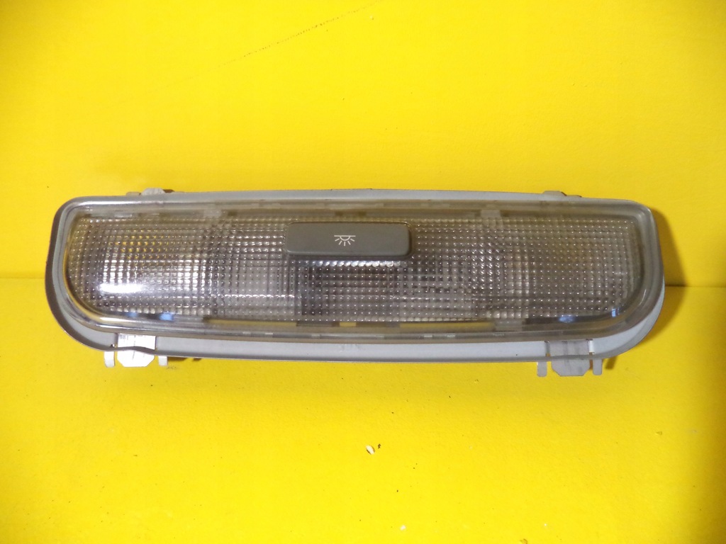 фото №1, Audi a4 лампа освітлення салону кабіни 8p0947111a