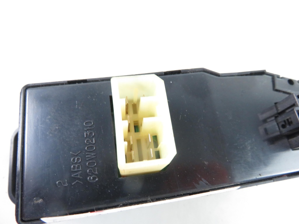 фото №6, Панель вікон hyundai h-1 коробка передач 935704a000 935704a100