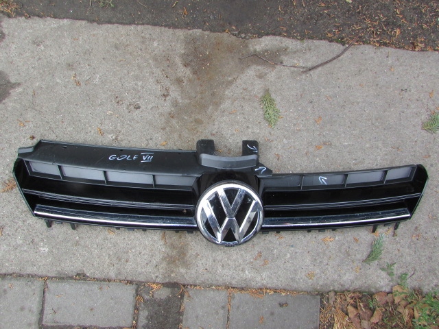 фото №1, Решётка радиатора решётка радиатора vw golf vii