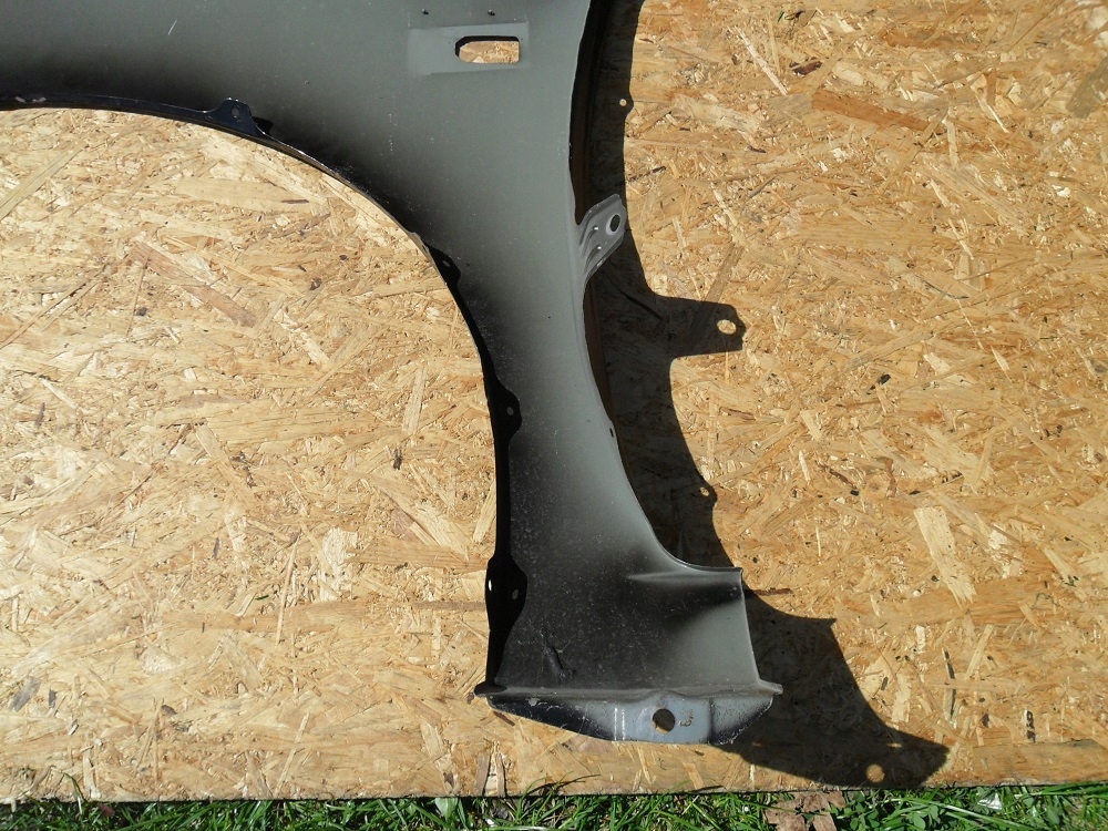 фото №12, Toyota prius 2004- крыло правый