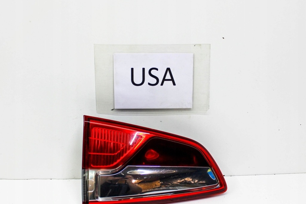 фото №8, Правая лампа крышки багажника ford ecosport gn1514a411aaa 1.0l бензиновый 103kw
