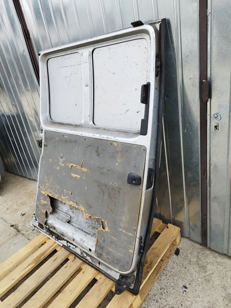 фото №16, Двері ліва лівий задня bok зсувні оригінал vw transporter t5 сріблястий