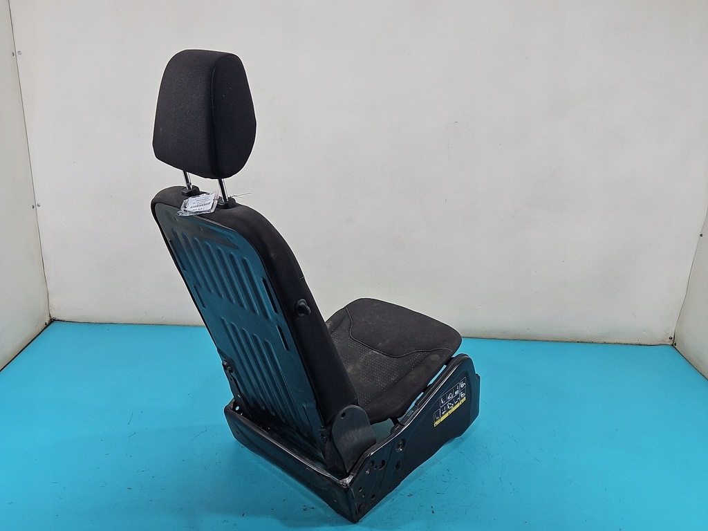 фото №7, Сидіння правий перед пасажира europa ford transit courier 14-23 5d