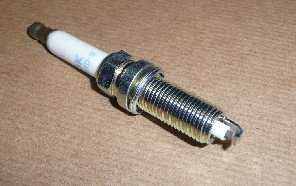 фото №3, Свеча зажигания renault clio iv org 224019372r