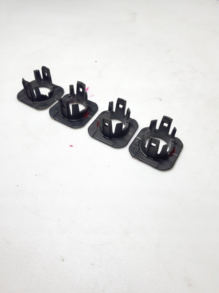 Кронштейн корзина датчика pdc bmw f30 10268110 Зі Шроту