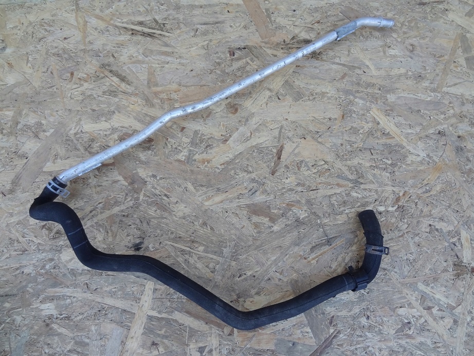 фото №1, Audi оригинальный номер 8r0121070d трубка wąż wody