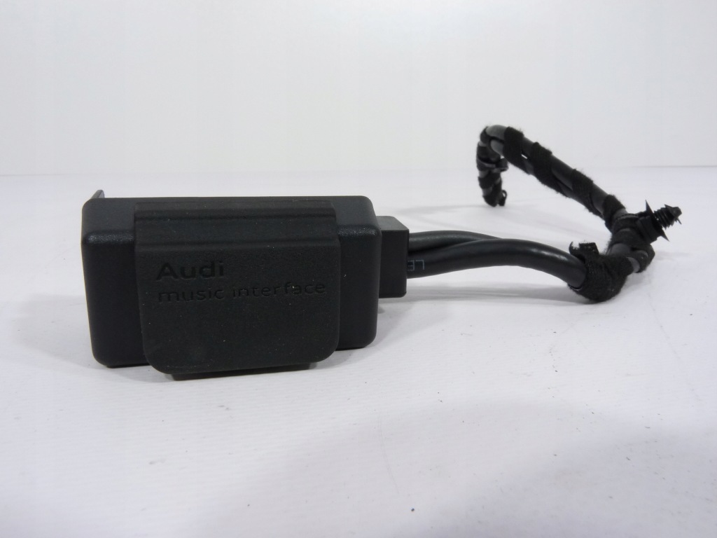 фото №1, Audi q3 8u audi music інтерфейс 4f0035727