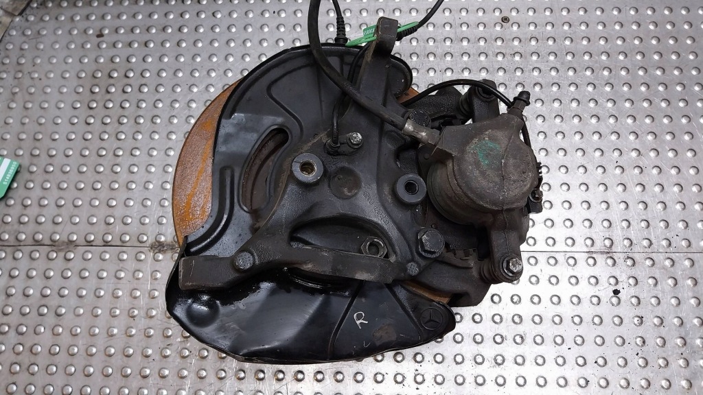 фото №3, Поворотний кулак ступиця супорт правий перед 20901 mercedes w203 w209 slk r171