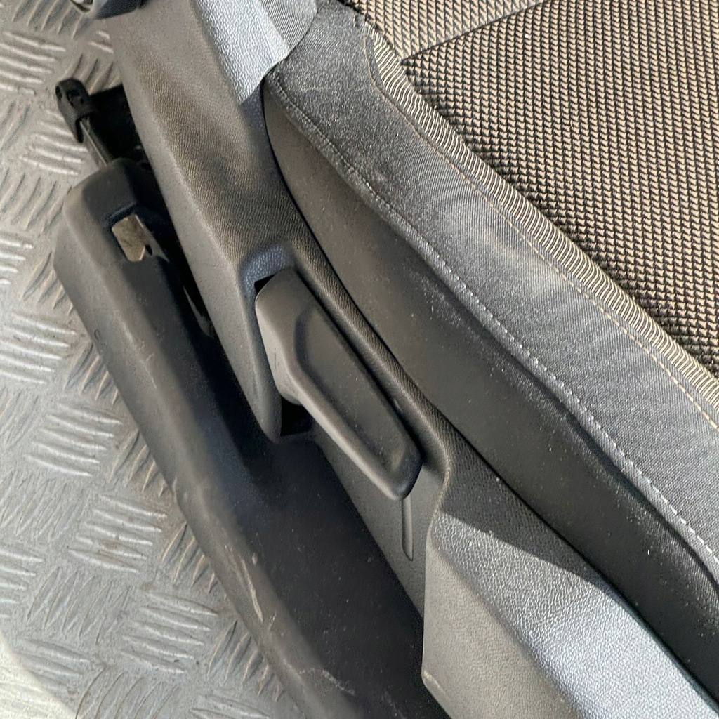 фото №3, Сиденья заднее сиденье citroen ds7 crossback 2019 rok