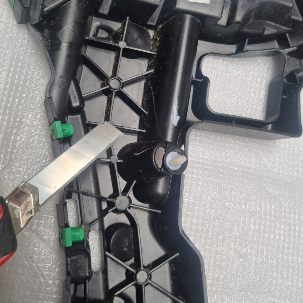 фото №7, Направляющая кронштейн бампера задняя задний правый polestar ii 2 31663653